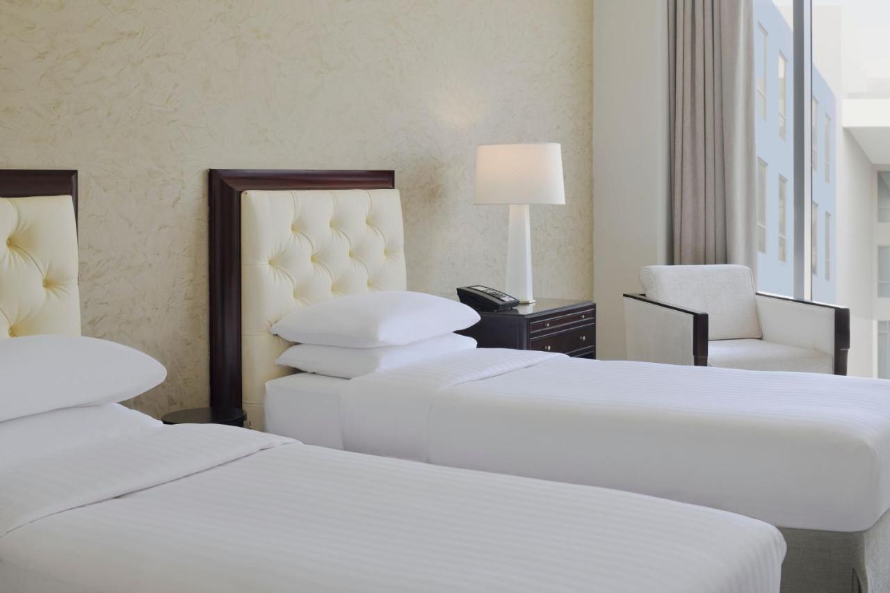 Delta Hotels By Marriott Dubai Investment Park Exterior foto