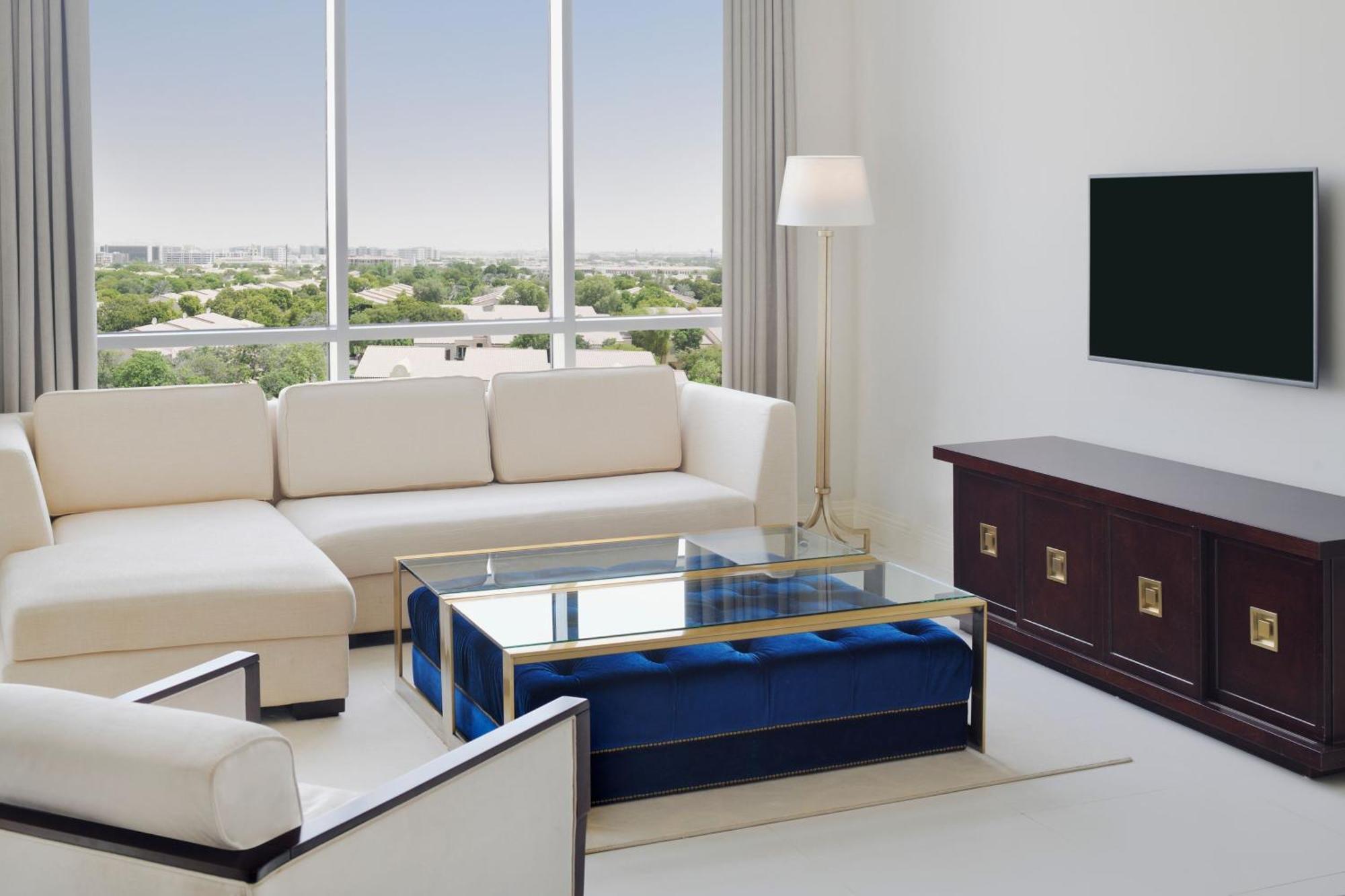 Delta Hotels By Marriott Dubai Investment Park Exterior foto